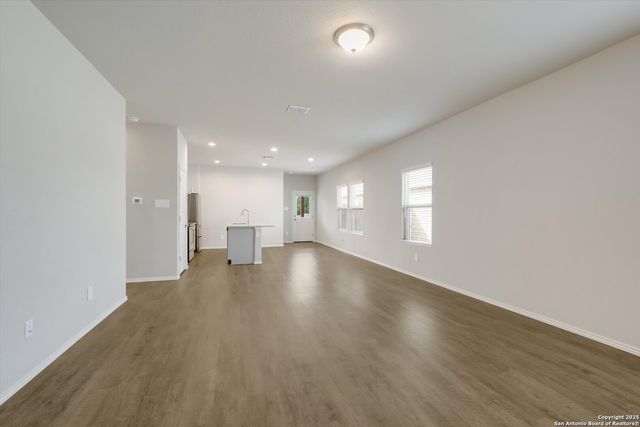 3023 Laguna Cliffs, Converse, TX 78109