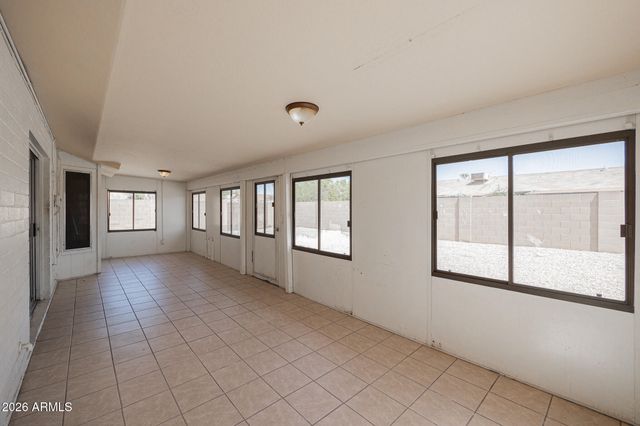 9358 W SANNA Street, Peoria, AZ 85345