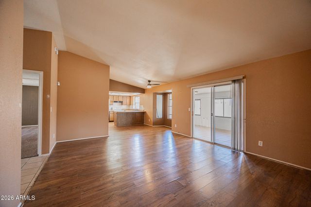9358 W SANNA Street, Peoria, AZ 85345