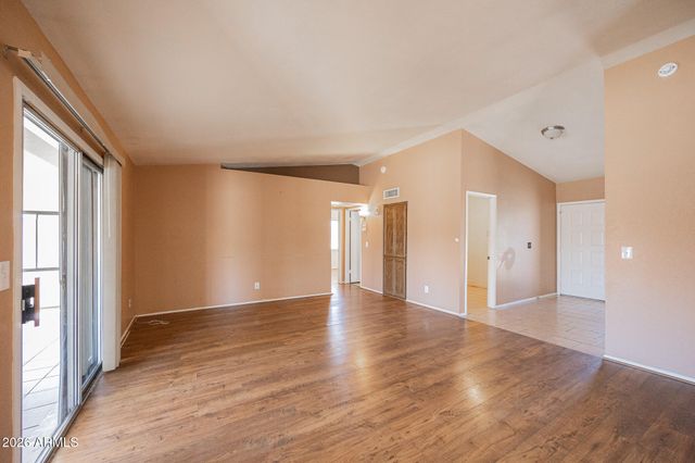 9358 W SANNA Street, Peoria, AZ 85345