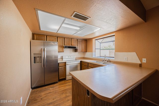 9358 W SANNA Street, Peoria, AZ 85345