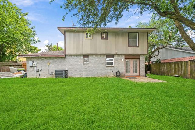 6910 Paso Del Sol Drive, Houston, TX 77083