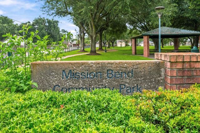6910 Paso Del Sol Drive, Houston, TX 77083
