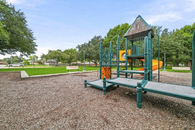 6910 Paso Del Sol Drive, Houston, TX 77083
