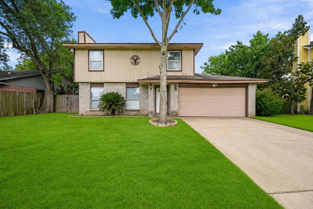 6910 Paso Del Sol Drive, Houston, TX 77083