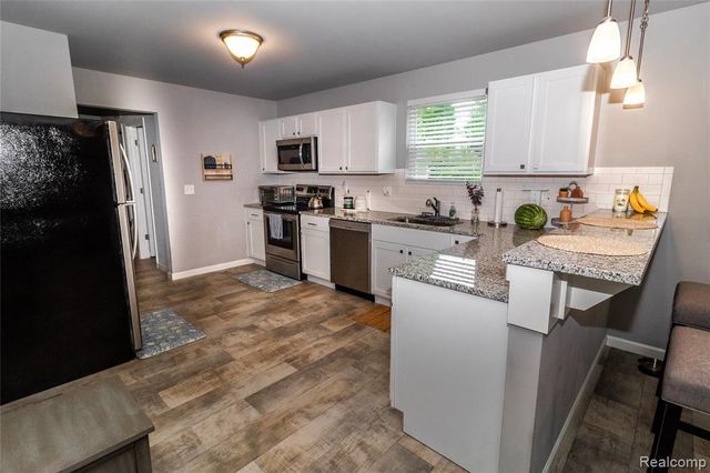 1205 Lancaster Street, Lapeer, MI 48446