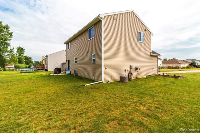 1205 Lancaster Street, Lapeer, MI 48446