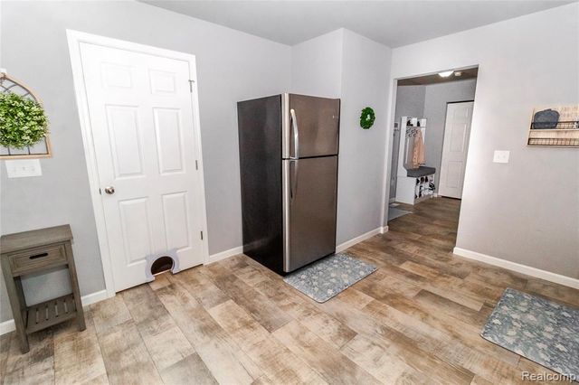 1205 Lancaster Street, Lapeer, MI 48446