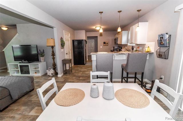 1205 Lancaster Street, Lapeer, MI 48446