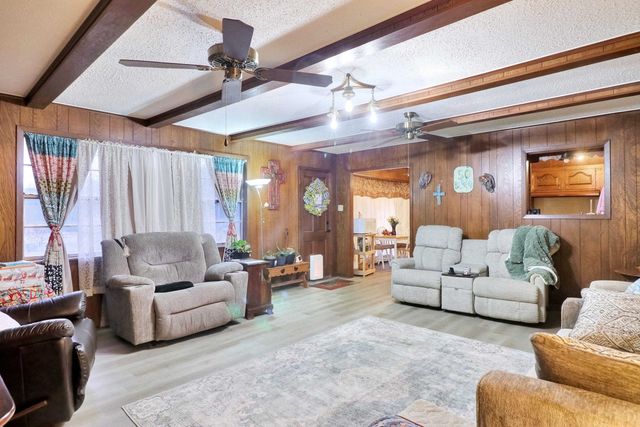 1900 Clinton St, Longview, TX 75604