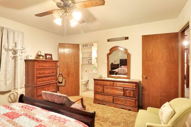 1900 Clinton St, Longview, TX 75604