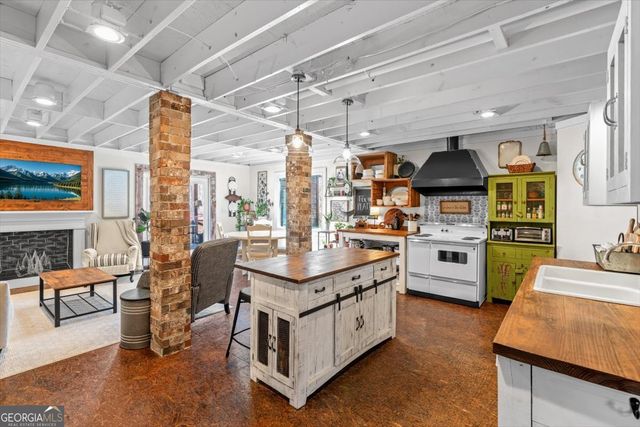 292 Brooks Rackley Road, Dallas, GA 30157