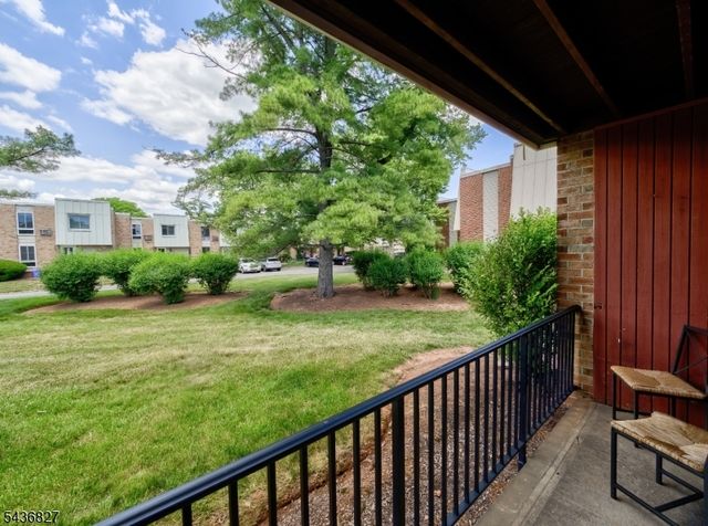 798 Eves Dr 3F, Hillsborough Twp., NJ 08844