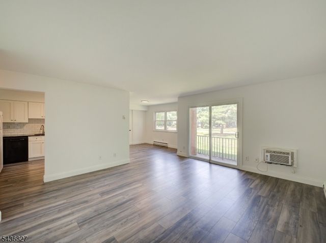 798 Eves Dr 3F, Hillsborough Twp., NJ 08844