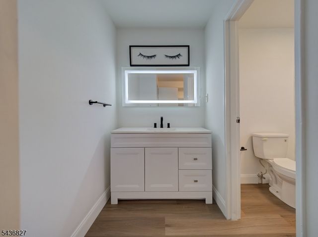 798 Eves Dr 3F, Hillsborough Twp., NJ 08844