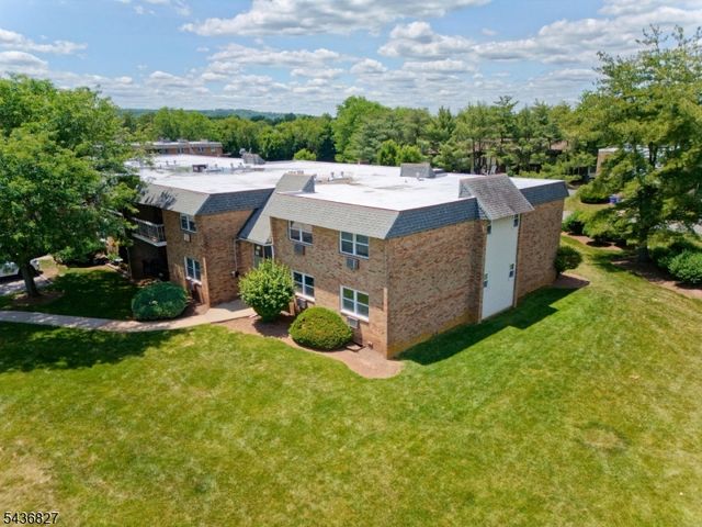 798 Eves Dr 3F, Hillsborough Twp., NJ 08844