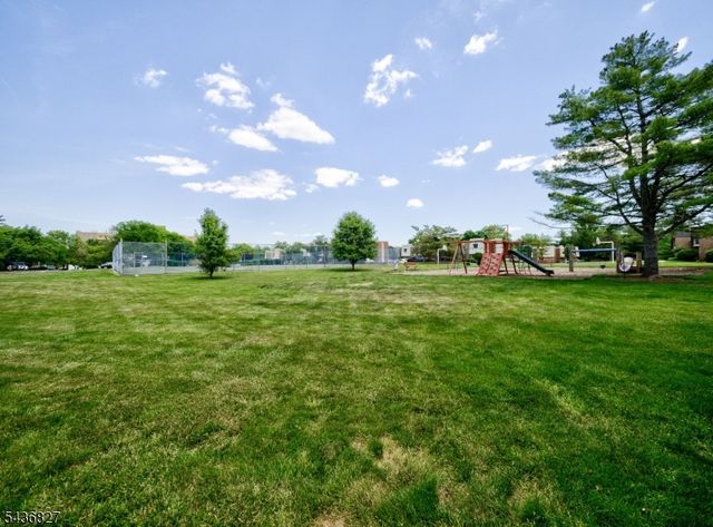 798 Eves Dr 3F, Hillsborough Twp., NJ 08844