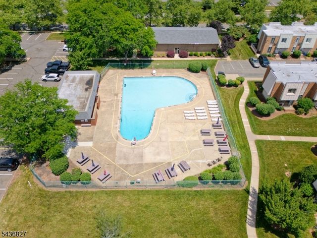 798 Eves Dr 3F, Hillsborough Twp., NJ 08844