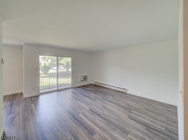 798 Eves Dr 3F, Hillsborough Twp., NJ 08844