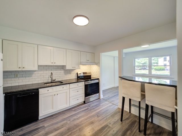 798 Eves Dr 3F, Hillsborough Twp., NJ 08844