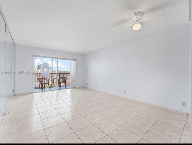 8005 Lake Dr 408, Doral, FL 33166