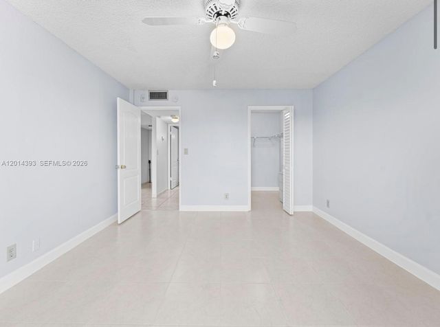 8005 Lake Dr 408, Doral, FL 33166