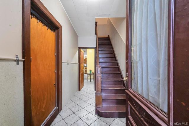 634 E 3rd Street, Brooklyn, NY 11218