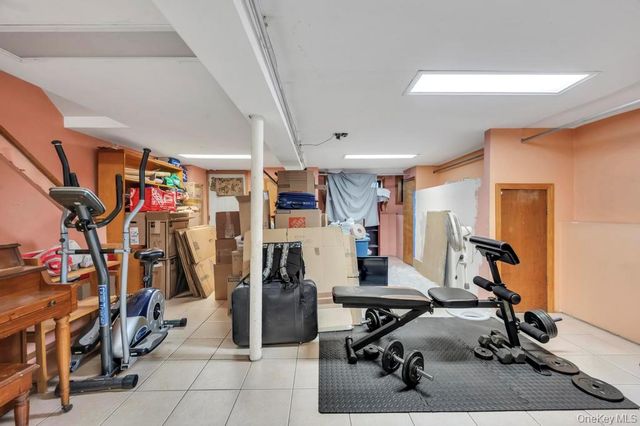 634 E 3rd Street, Brooklyn, NY 11218