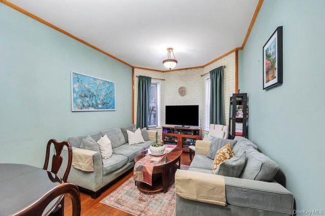 634 E 3rd Street, Brooklyn, NY 11218