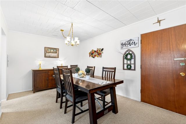 420 N Chestnut Street 103, Avalon, PA 15202