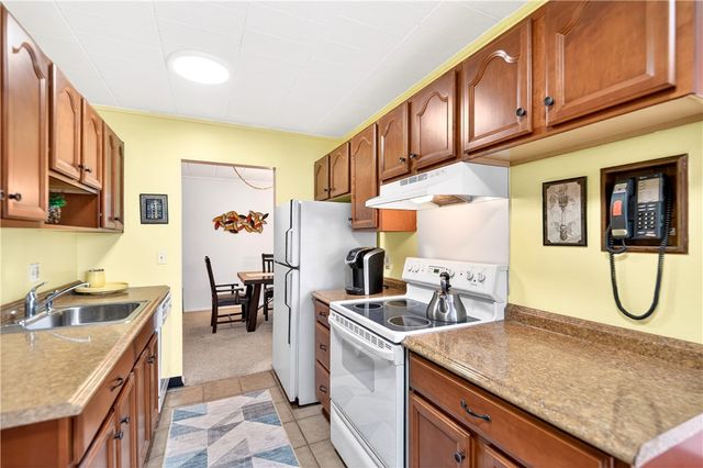 420 N Chestnut Street 103, Avalon, PA 15202