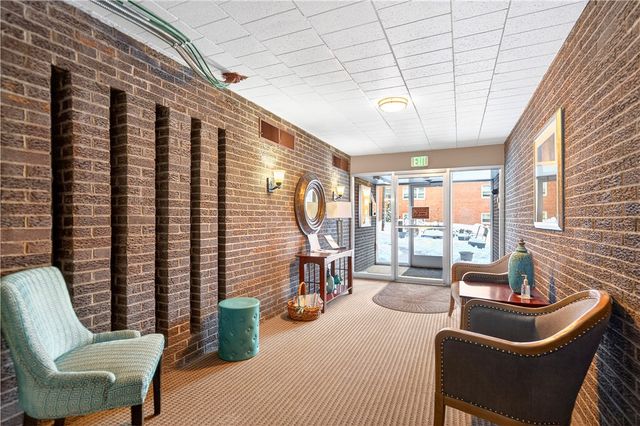 420 N Chestnut Street 103, Avalon, PA 15202