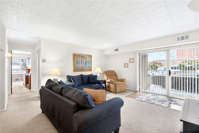 420 N Chestnut Street 103, Avalon, PA 15202