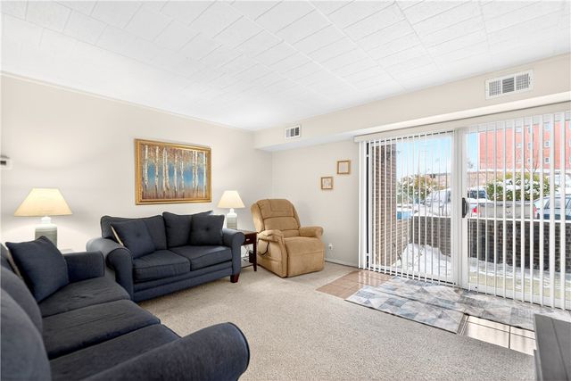 420 N Chestnut Street 103, Avalon, PA 15202