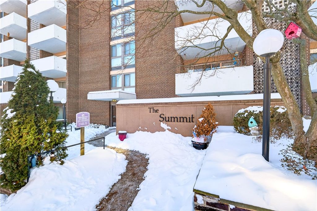 420 N Chestnut Street 103, Avalon, PA 15202