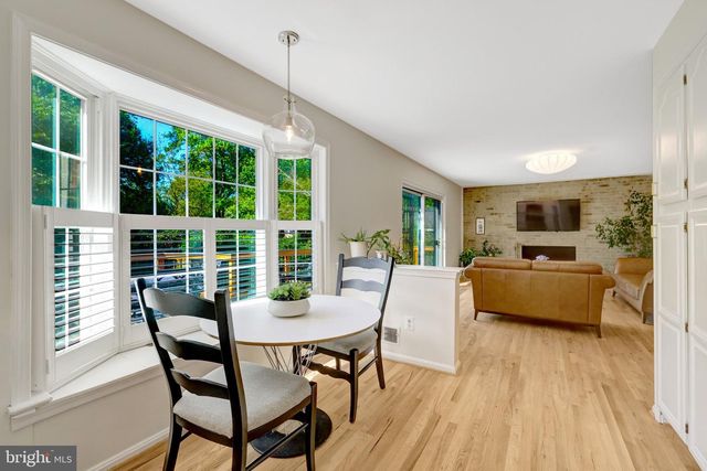 502 WOODLAND CT NW, Vienna, VA 22180