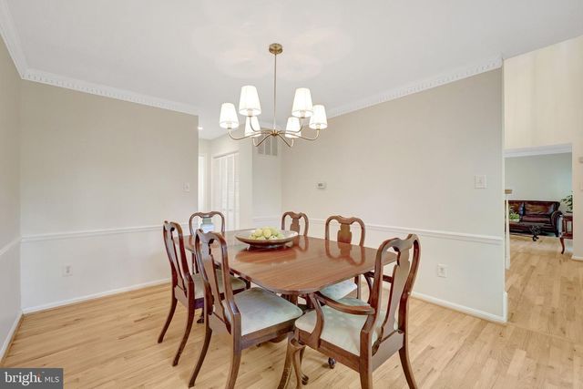 502 WOODLAND CT NW, Vienna, VA 22180