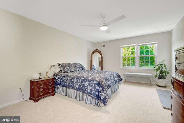 502 WOODLAND CT NW, Vienna, VA 22180