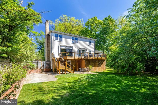502 WOODLAND CT NW, Vienna, VA 22180