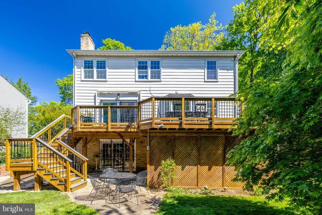 502 WOODLAND CT NW, Vienna, VA 22180