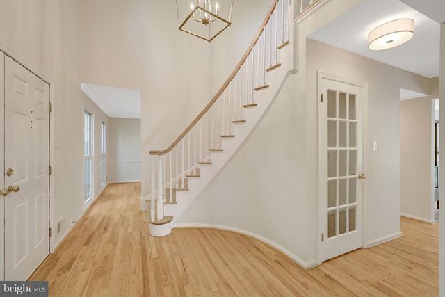 502 WOODLAND CT NW, Vienna, VA 22180