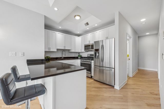 820 W Hubbard Street 4, Chicago, IL 60642