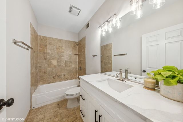 820 W Hubbard Street 4, Chicago, IL 60642