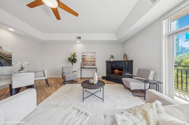 820 W Hubbard Street 4, Chicago, IL 60642