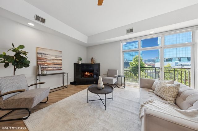 820 W Hubbard Street 4, Chicago, IL 60642