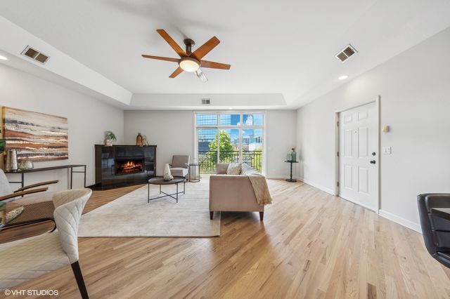 820 W Hubbard Street 4, Chicago, IL 60642