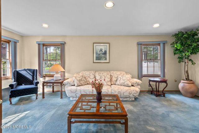 15 Eastwood Boulevard, Manalapan, NJ 07726