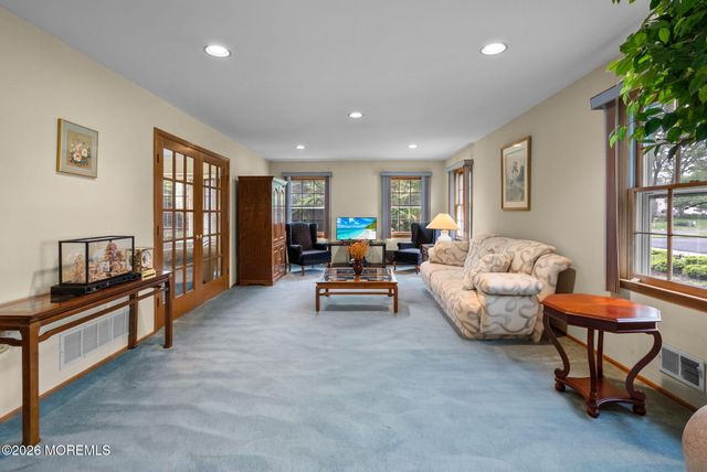 15 Eastwood Boulevard, Manalapan, NJ 07726