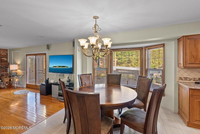 15 Eastwood Boulevard, Manalapan, NJ 07726