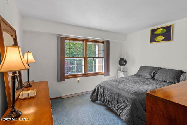 15 Eastwood Boulevard, Manalapan, NJ 07726